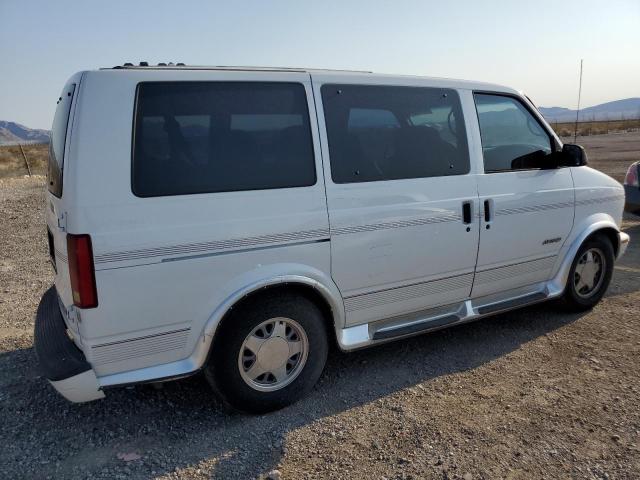 Photo 2 VIN: 1GBDM19WXYB113817 - CHEVROLET ASTRO 