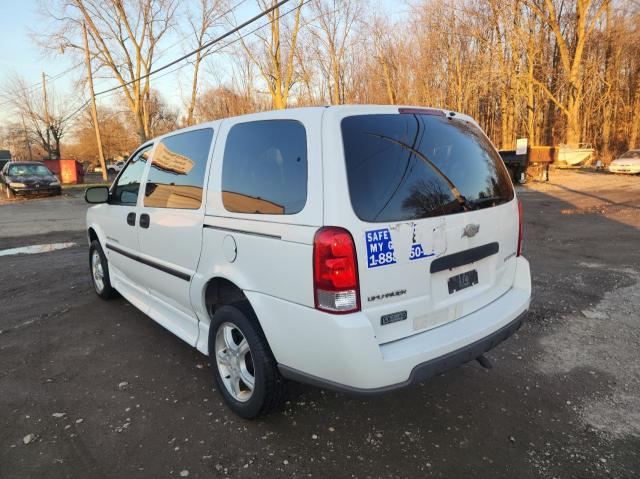 Photo 2 VIN: 1GBDV13107D172310 - CHEVROLET UPLANDER 