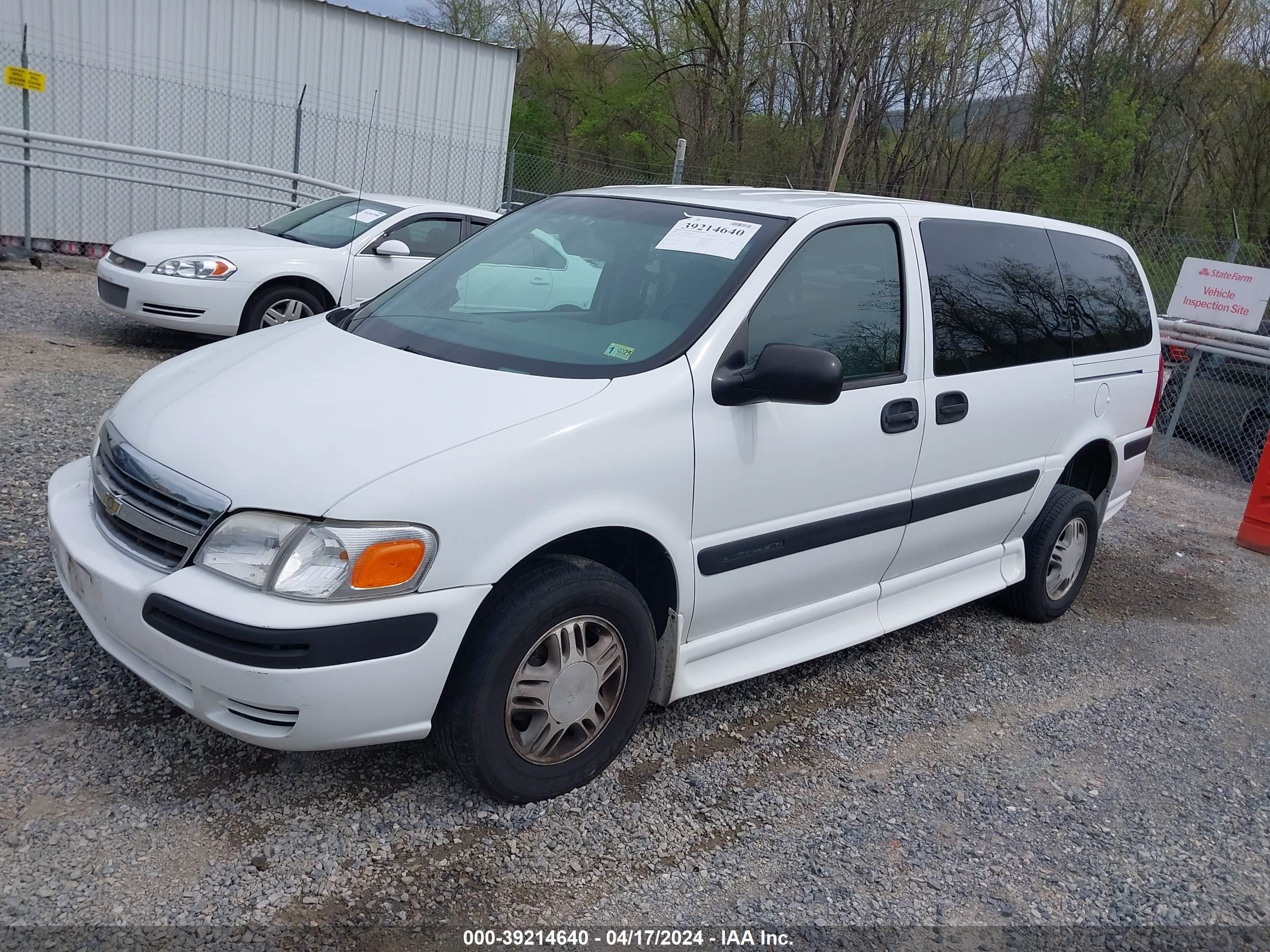 Photo 1 VIN: 1GBDV13E95D134848 - CHEVROLET VENTURE 