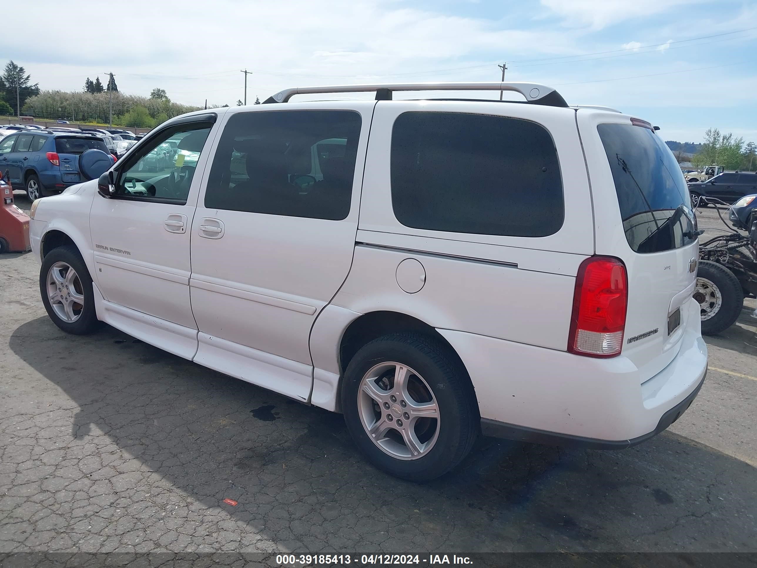 Photo 2 VIN: 1GBDV13L96D183256 - CHEVROLET UPLANDER 