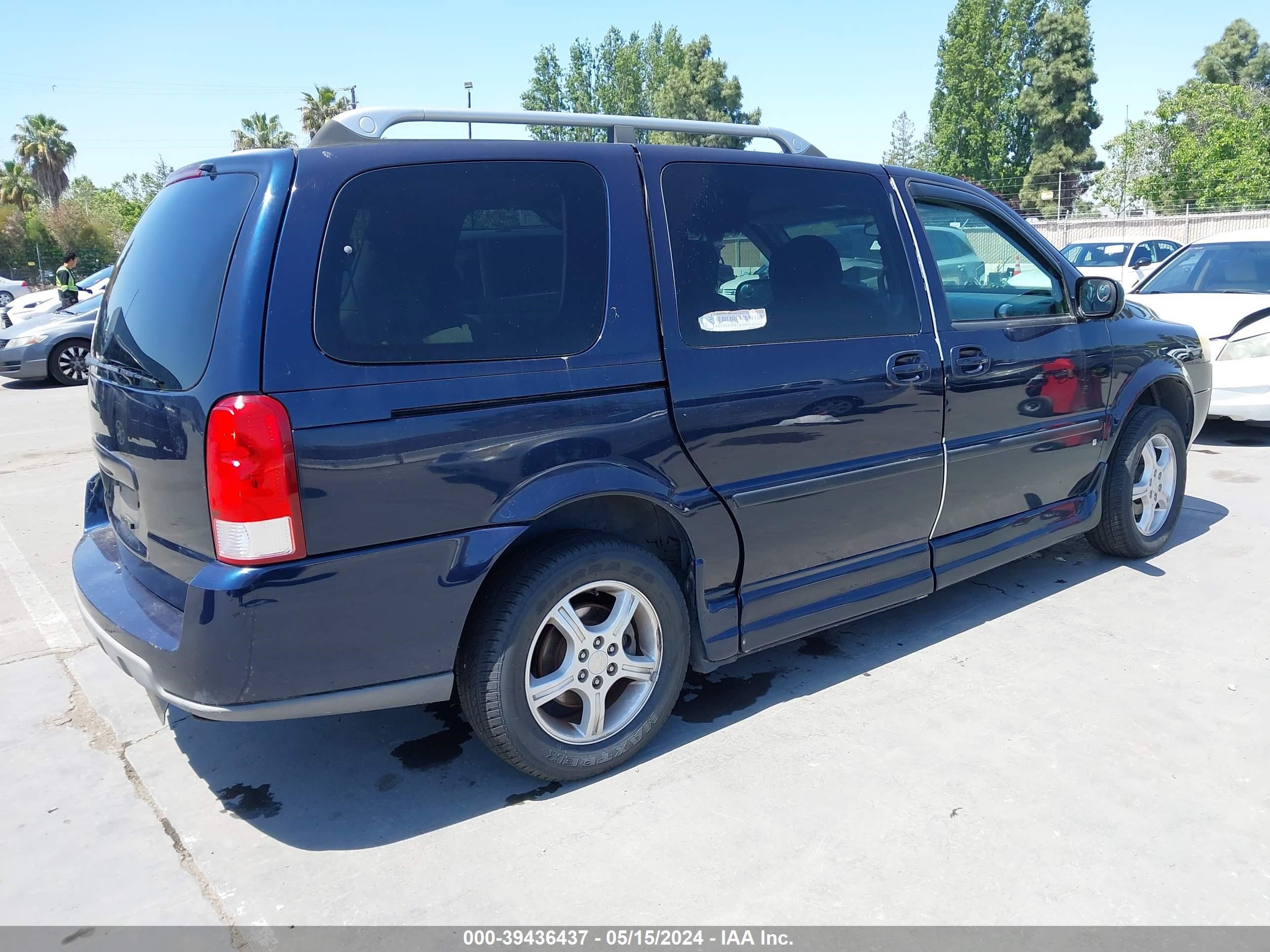 Photo 3 VIN: 1GBDV13LX6D248597 - CHEVROLET UPLANDER 