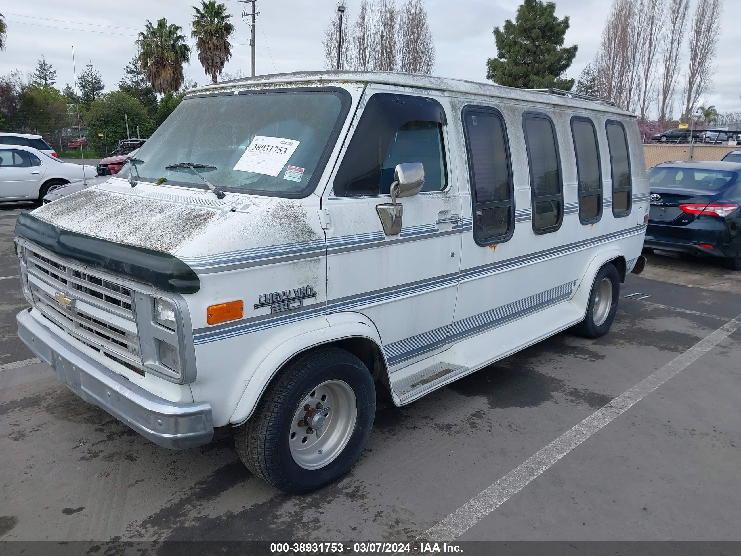 Photo 1 VIN: 1GBEG25K4M7128279 - CHEVROLET VAN 