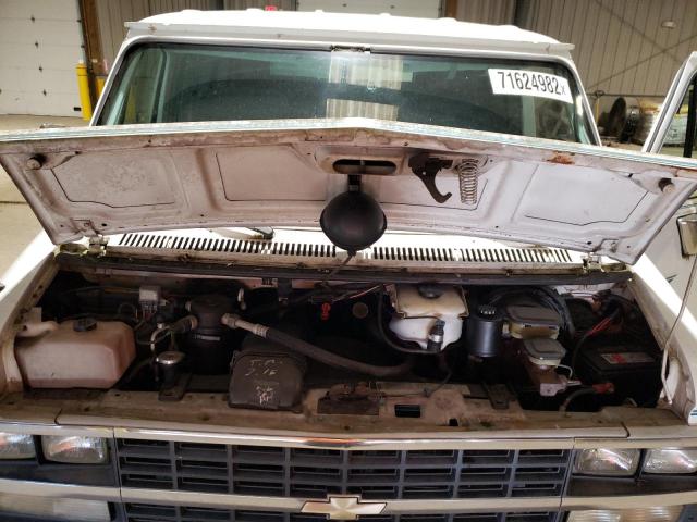 Photo 11 VIN: 1GBEG25Z1PF324381 - CHEVROLET G20 