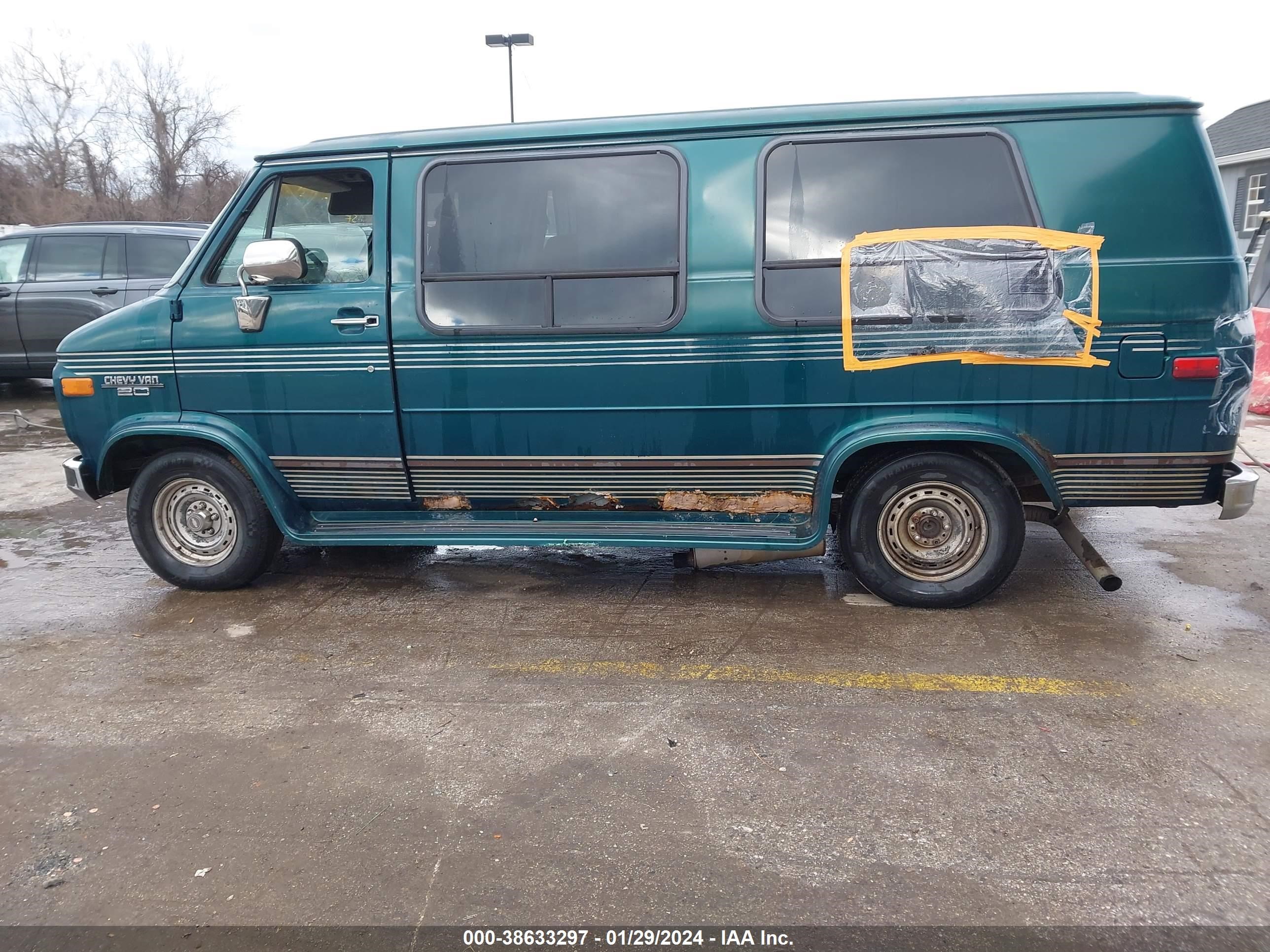 Photo 14 VIN: 1GBEG25Z5SF117274 - CHEVROLET VAN 