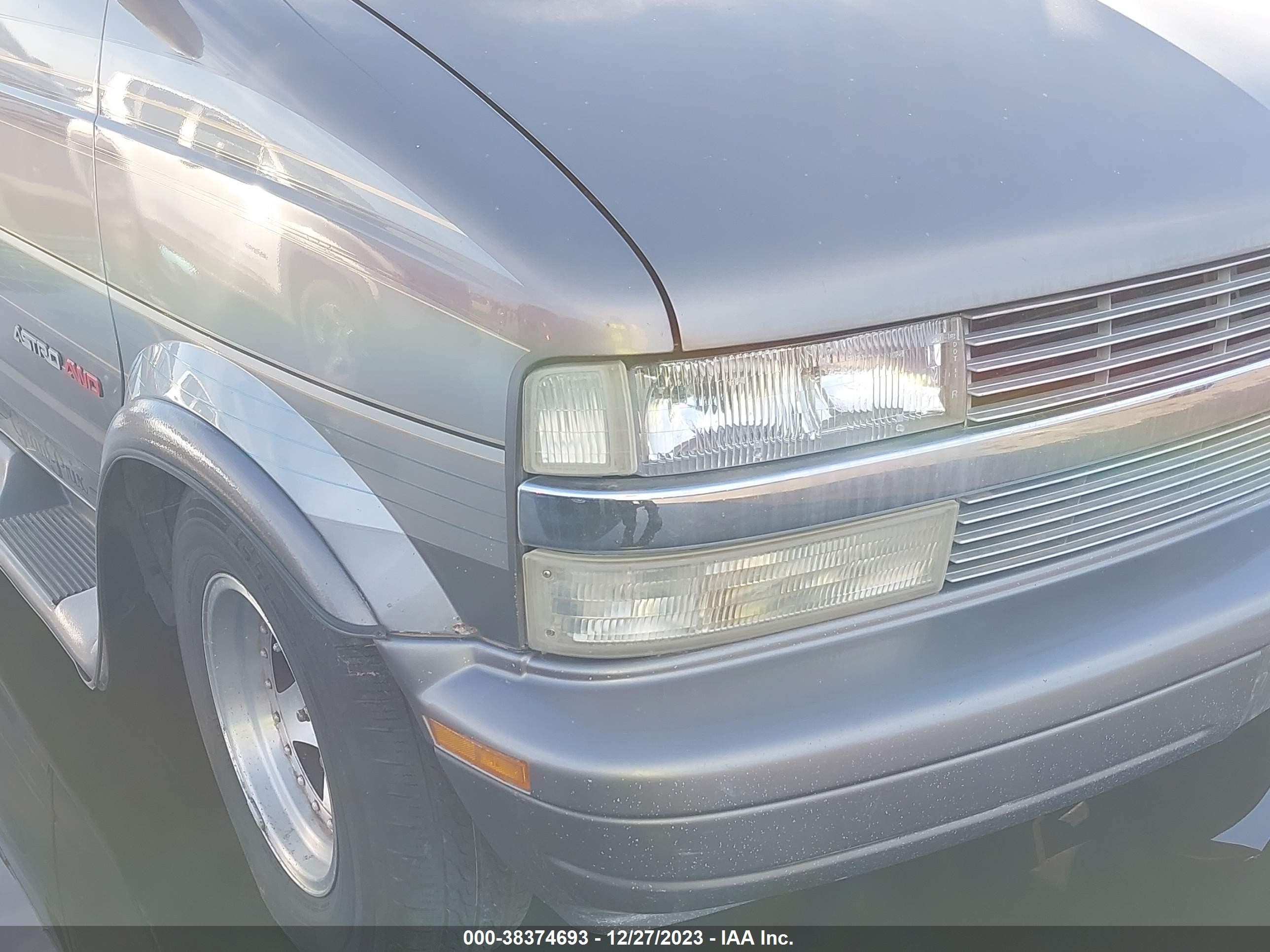 Photo 5 VIN: 1GBEL19W1SB150544 - CHEVROLET ASTRO 