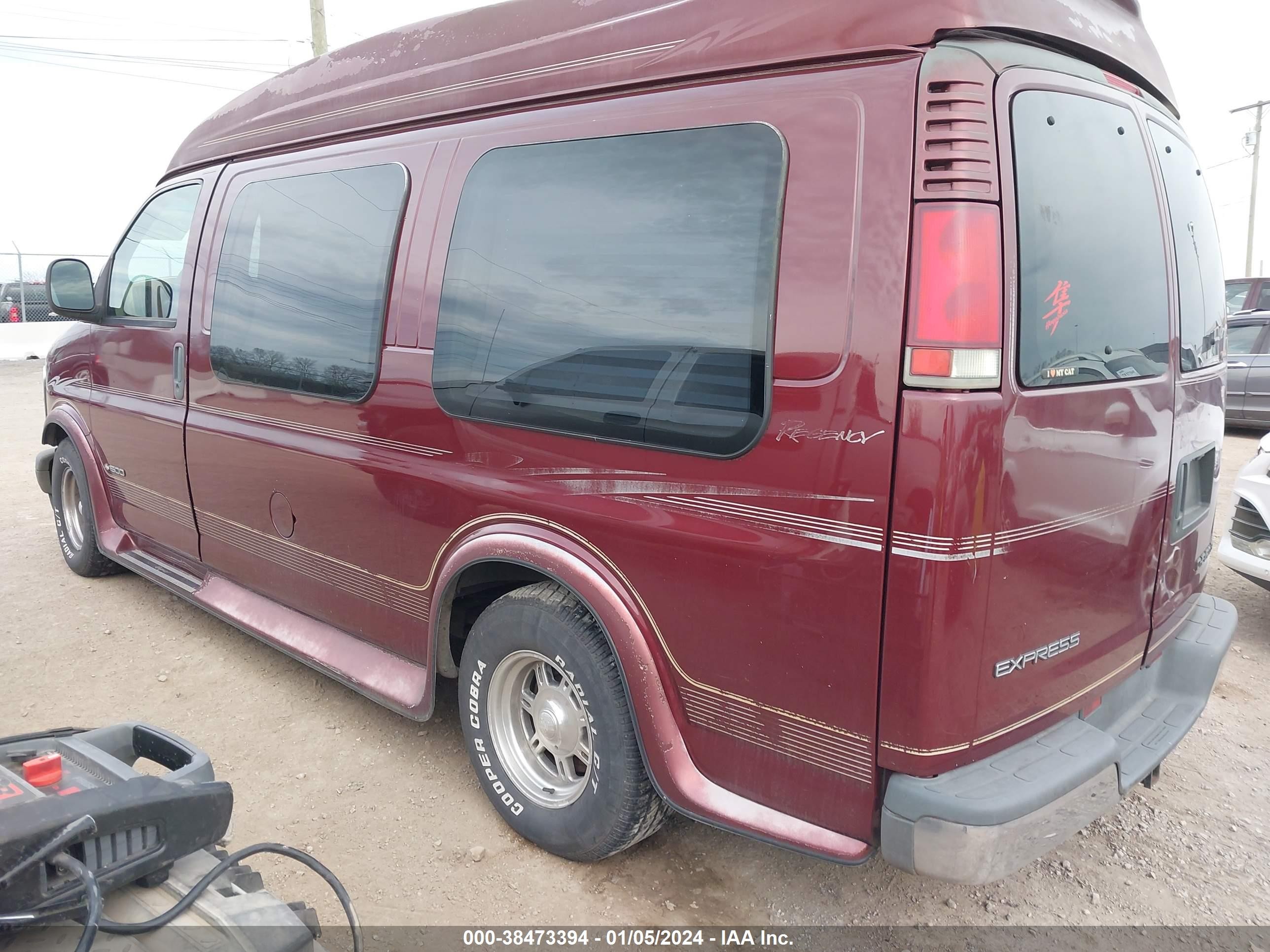 Photo 2 VIN: 1GBFG15R7Y1164116 - CHEVROLET EXPRESS 