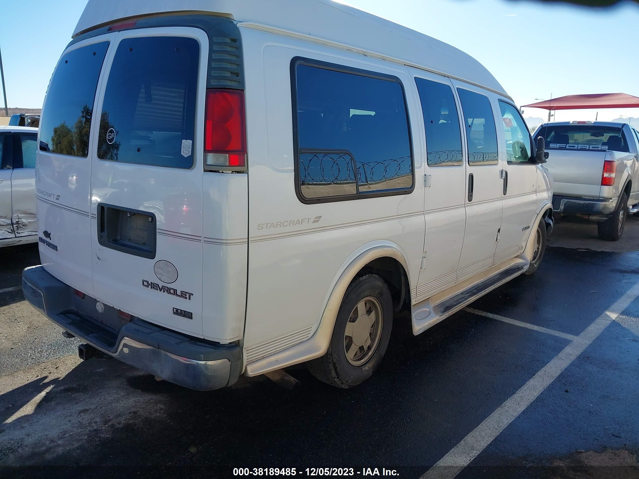 Photo 3 VIN: 1GBFG15R911109592 - CHEVROLET EXPRESS 