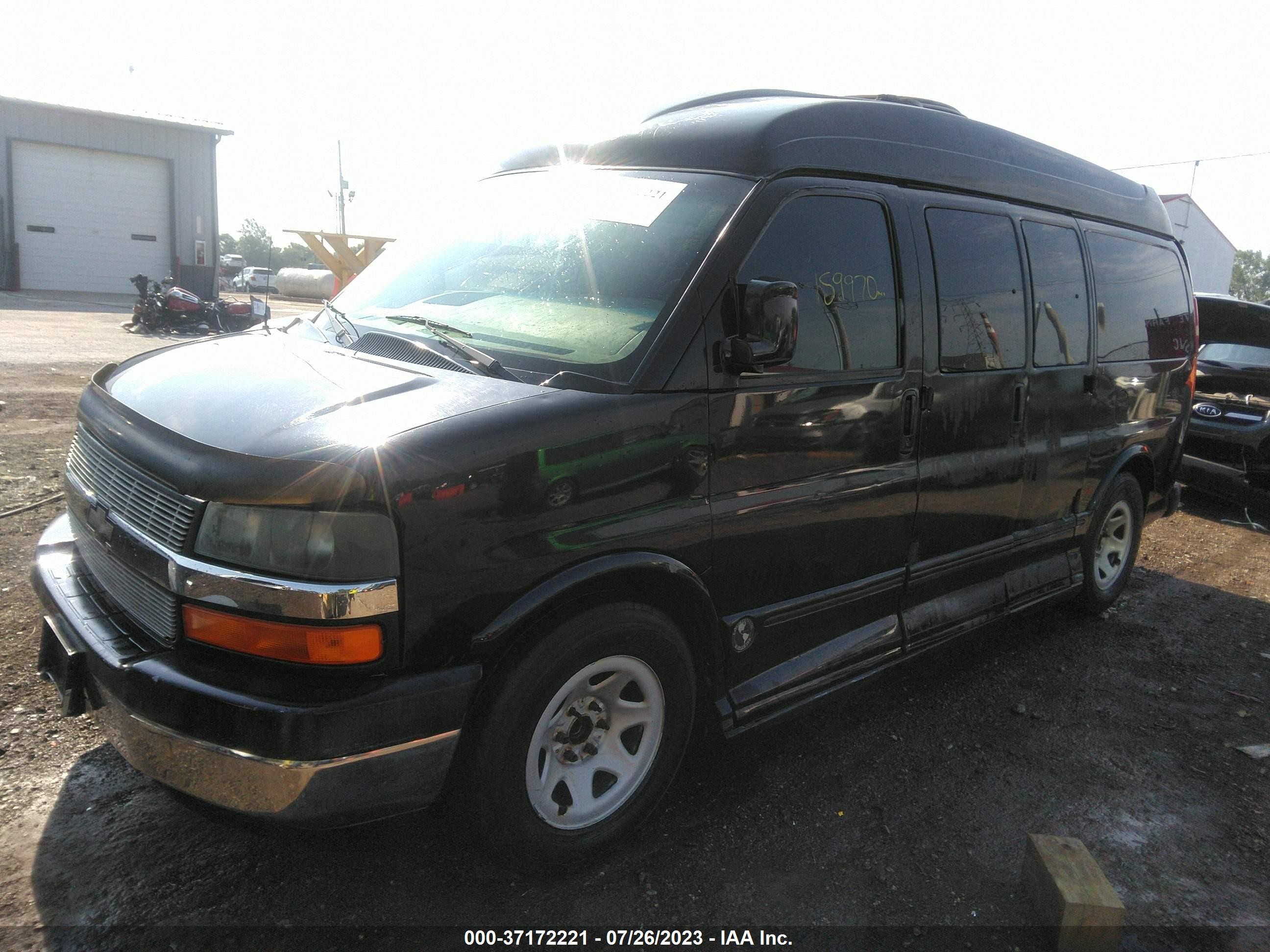 Photo 1 VIN: 1GBFH15TX51175387 - CHEVROLET EXPRESS 