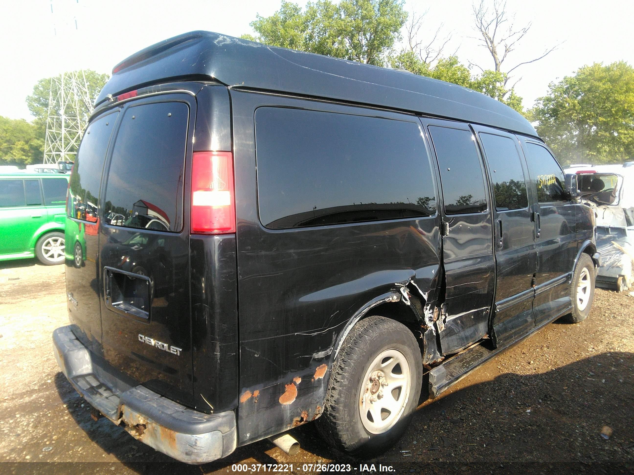 Photo 3 VIN: 1GBFH15TX51175387 - CHEVROLET EXPRESS 