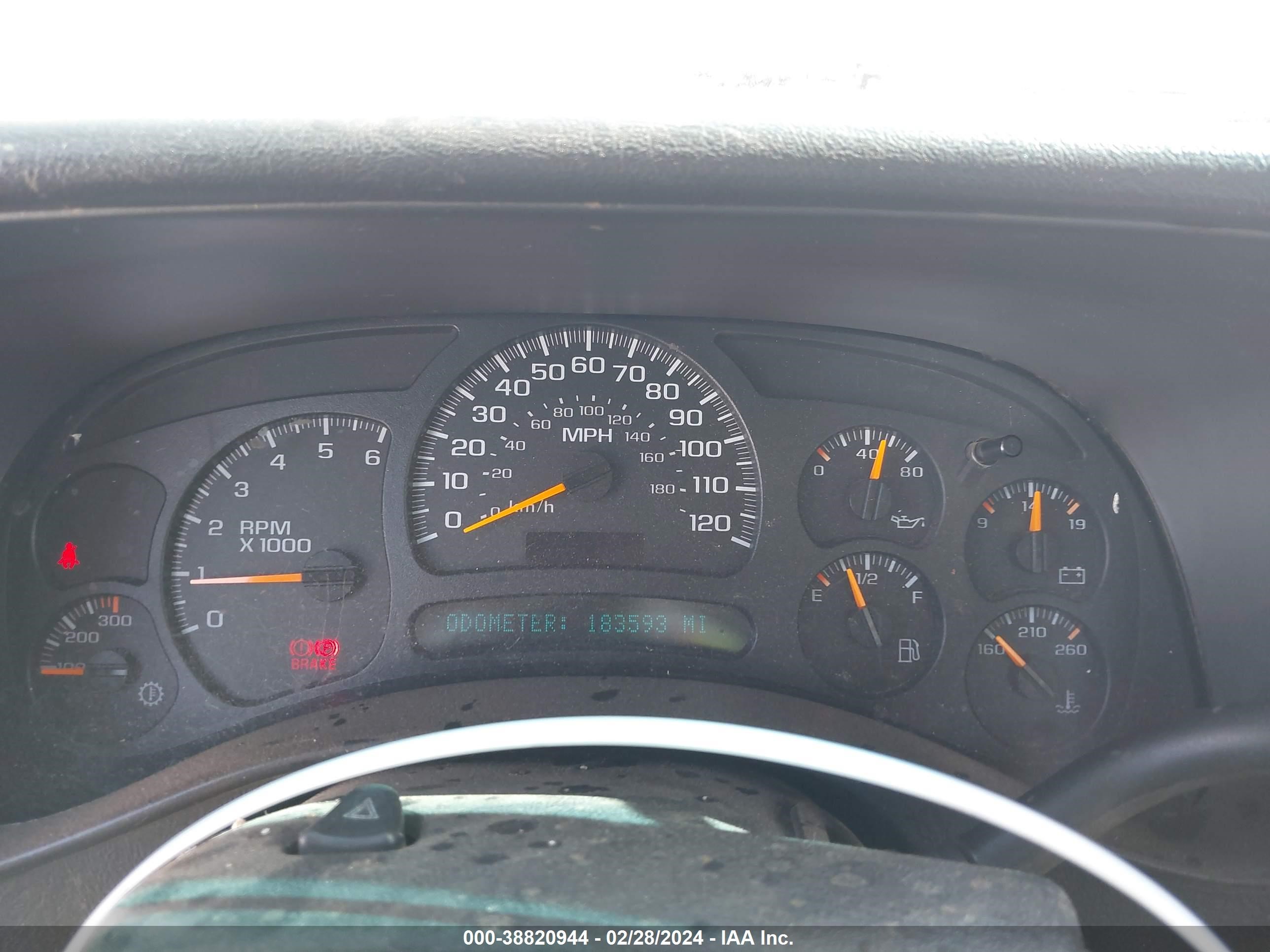 Photo 6 VIN: 1GBHC24U33E339589 - CHEVROLET SILVERADO 