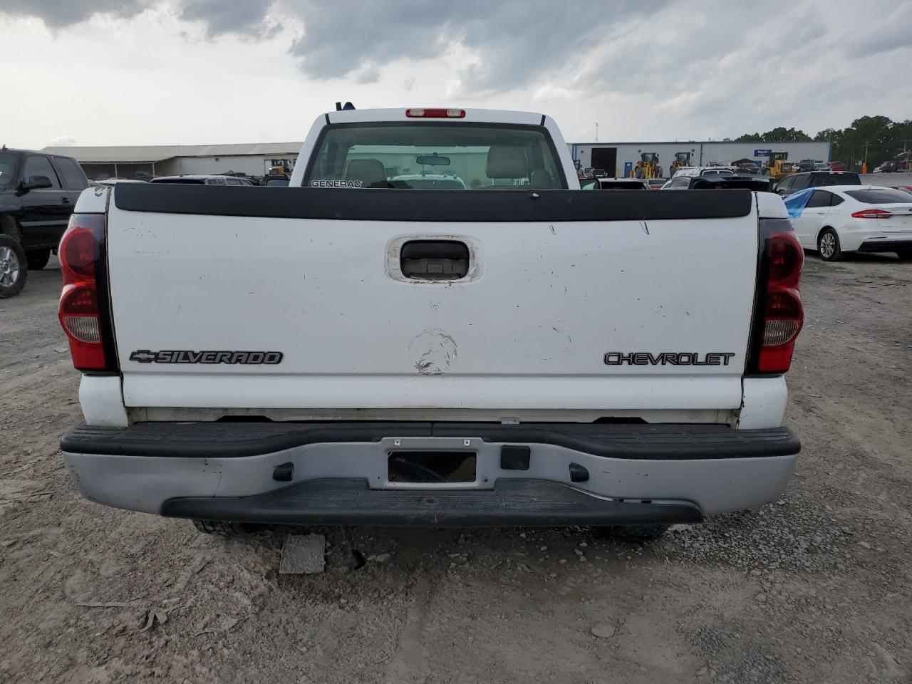 Photo 5 VIN: 1GBHC24U66E148995 - CHEVROLET SILVERADO 