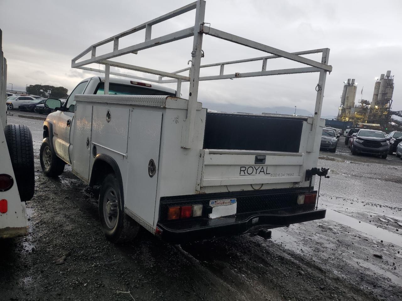 Photo 1 VIN: 1GBHC24U82E198033 - CHEVROLET SILVERADO 