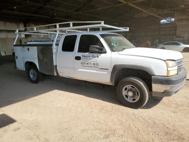 Photo 3 VIN: 1GBHC29U15E290890 - CHEVROLET SILVERADO 