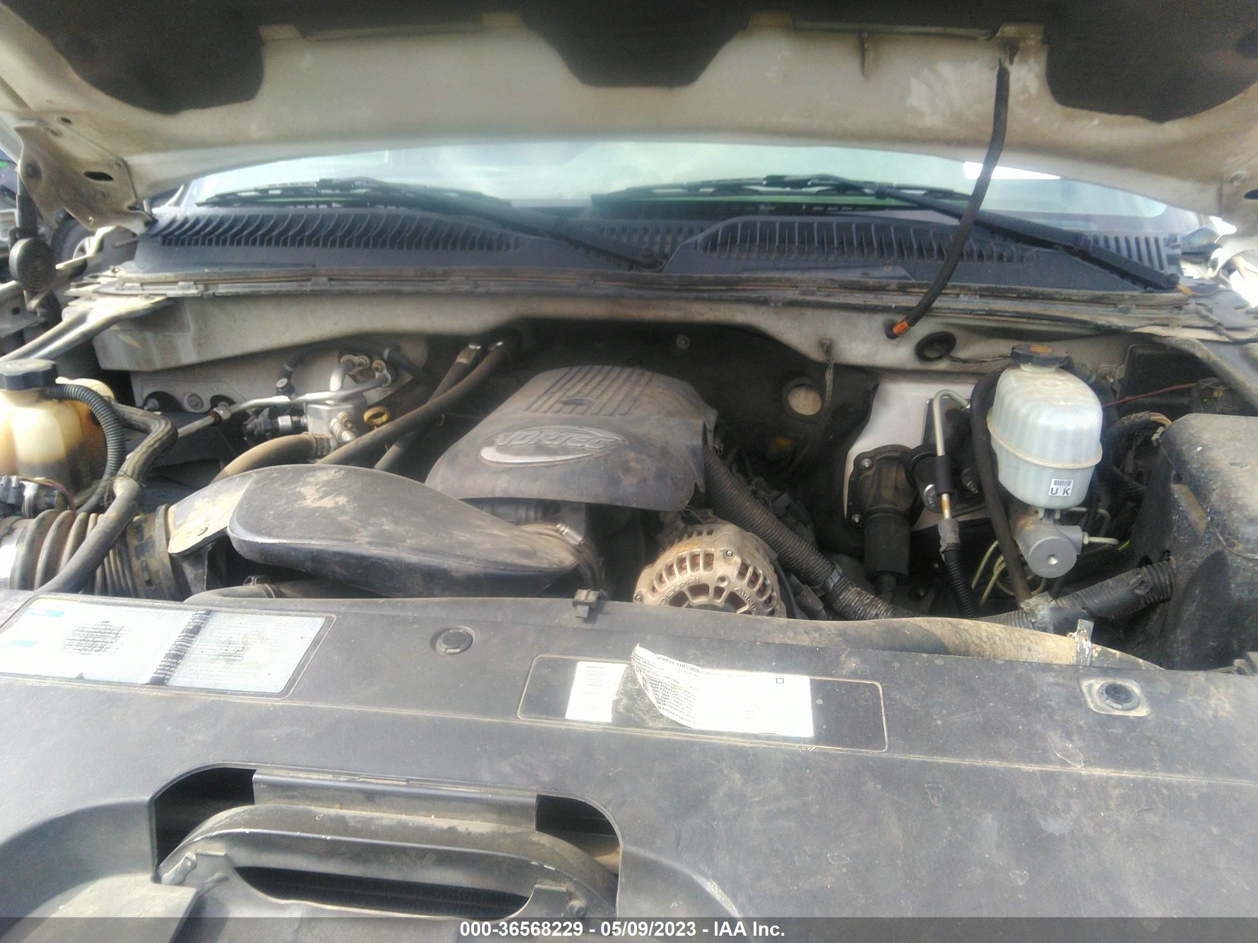 Photo 9 VIN: 1GBHC29U25E260295 - CHEVROLET SILVERADO 