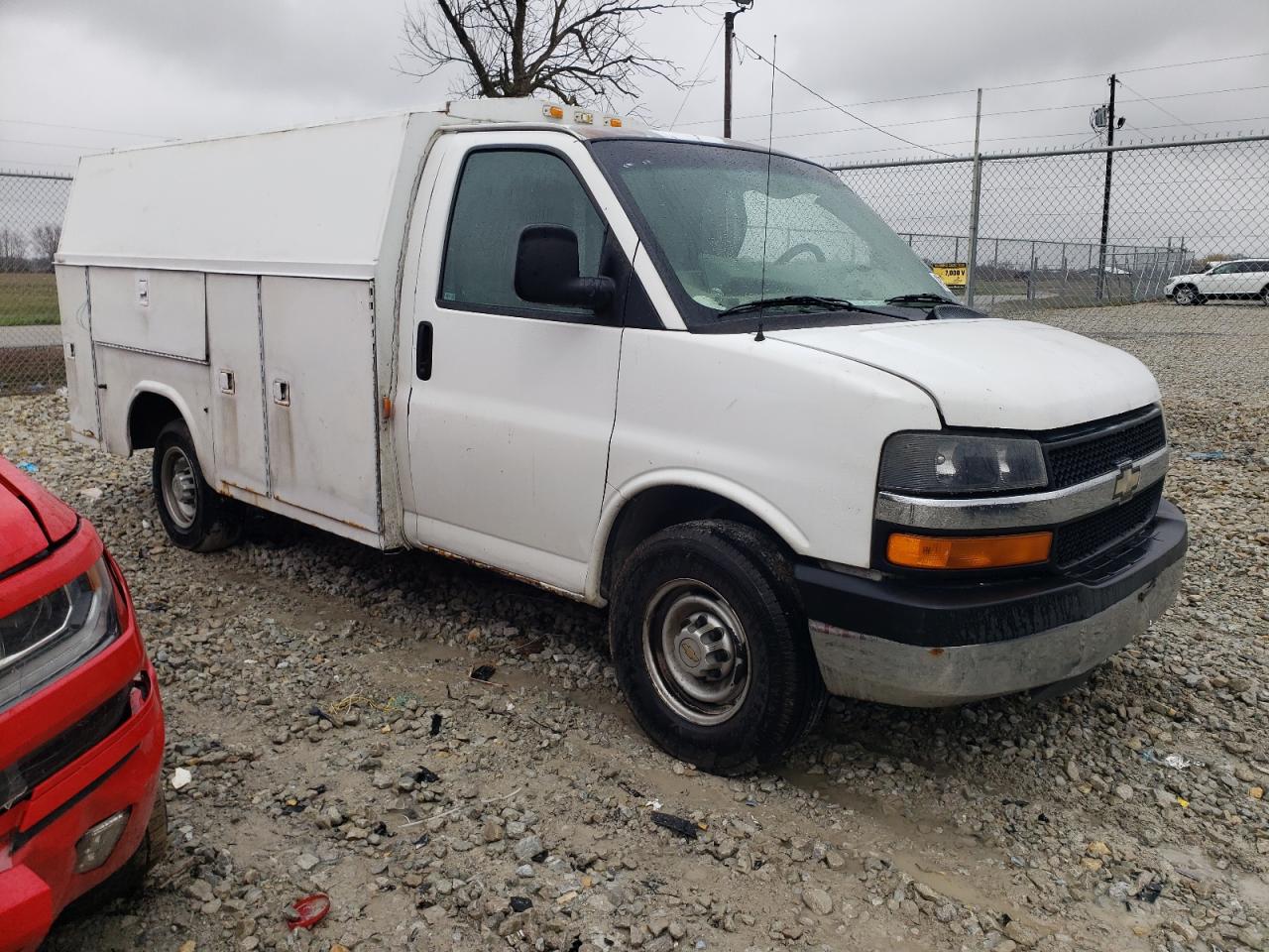 Photo 3 VIN: 1GBHG31U931158776 - CHEVROLET EXPRESS 