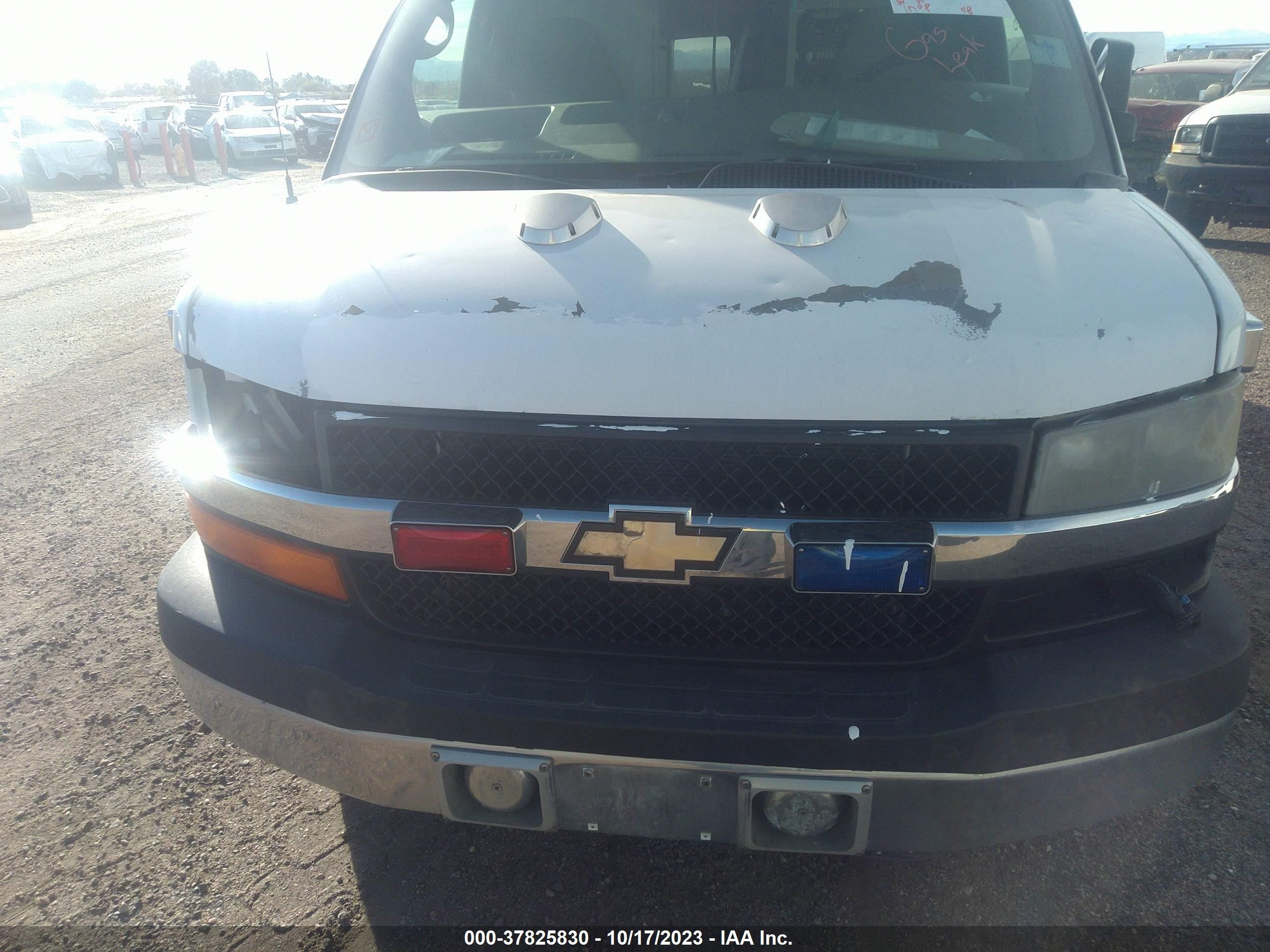 Photo 5 VIN: 1GBHG396081151812 - CHEVROLET EXPRESS 