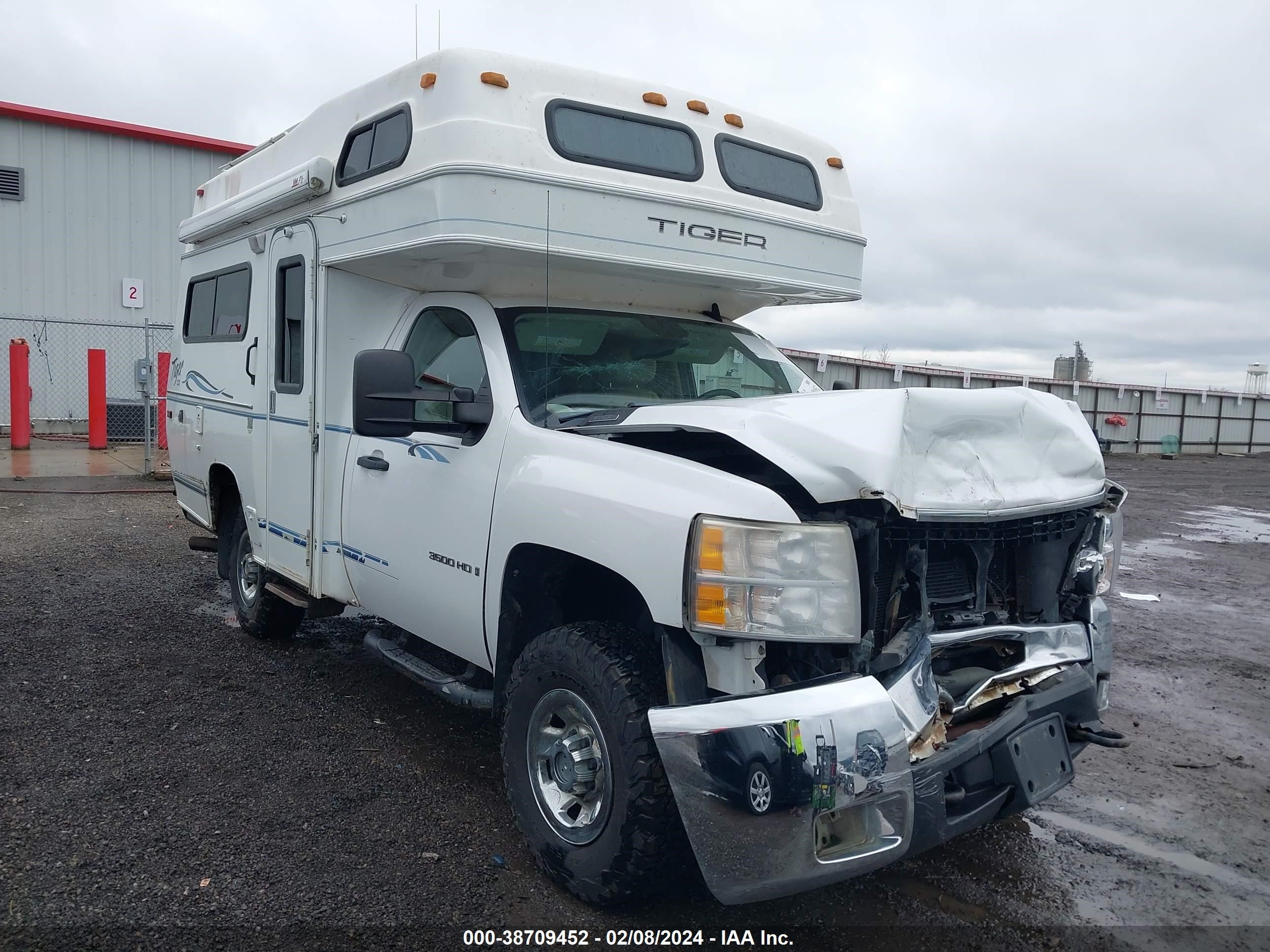 Photo 0 VIN: 1GBHK84K29F143702 - CHEVROLET SILVERADO 