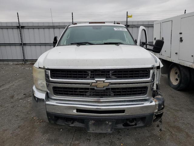 Photo 4 VIN: 1GBJC34K88E149932 - CHEVROLET ALL MODELS 