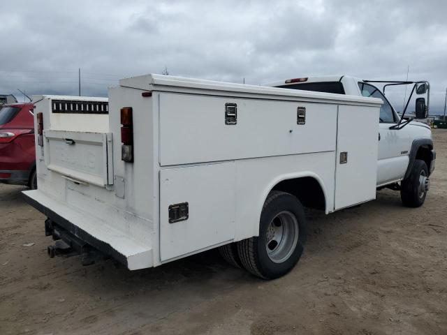 Photo 2 VIN: 1GBJC34U36E271807 - CHEVROLET SILVERADO 