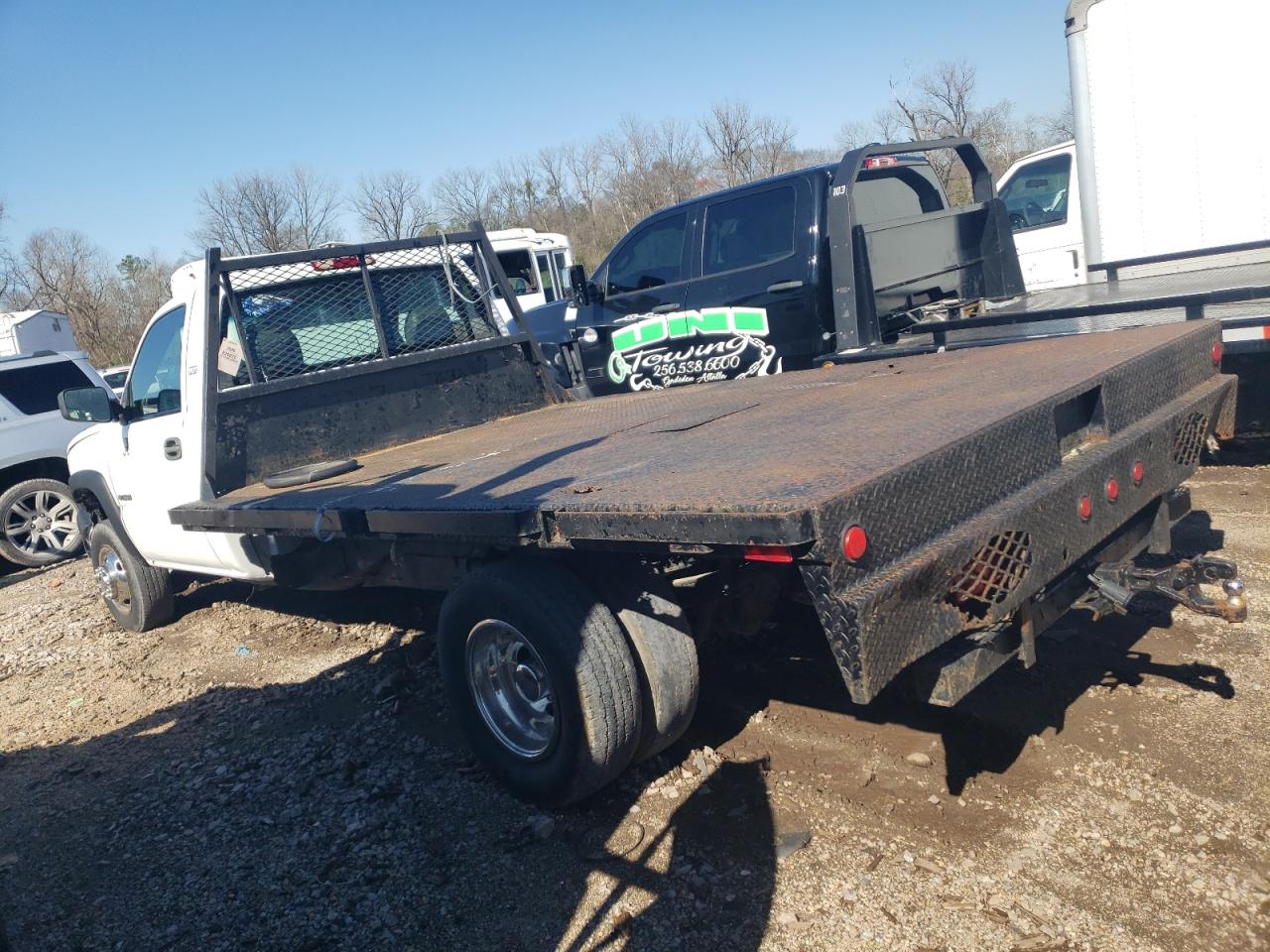 Photo 1 VIN: 1GBJC34UX6E269746 - CHEVROLET SILVERADO 