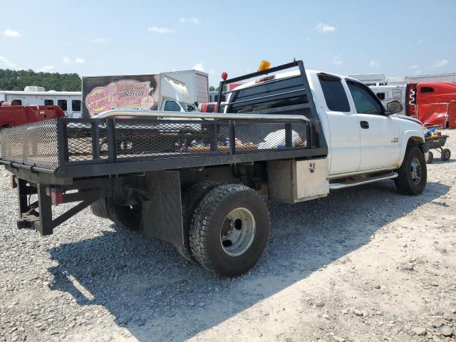 Photo 2 VIN: 1GBJC39D77E141216 - CHEVROLET SILVERADO 