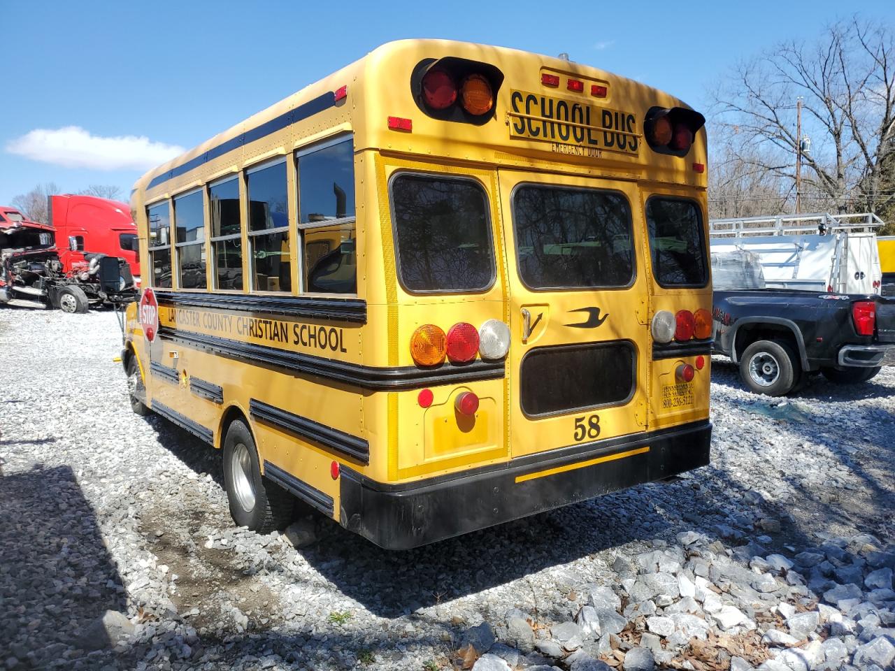 Photo 2 VIN: 1GBJG316681168031 - CHEVROLET EXPRESS 