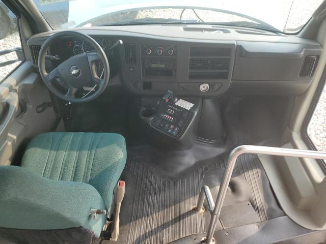 Photo 7 VIN: 1GBJG31K281206352 - CHEVROLET EXPRESS 