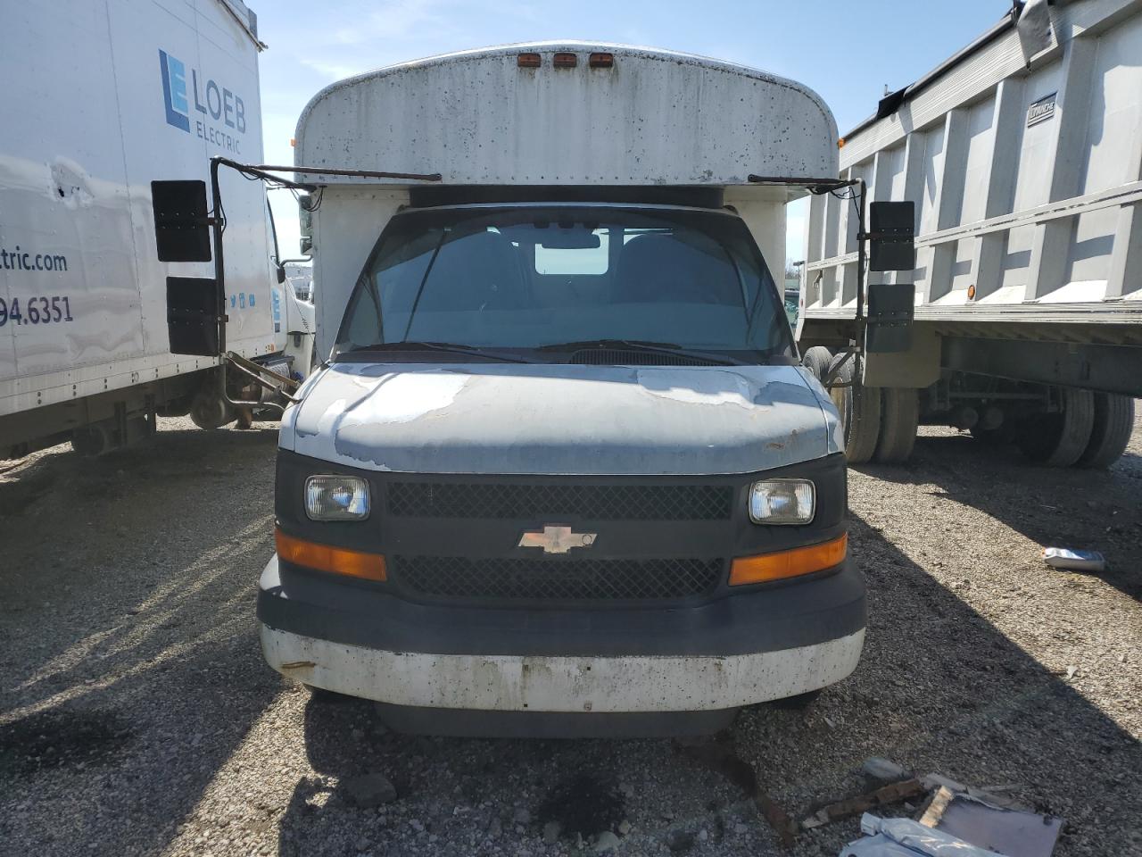 Photo 4 VIN: 1GBJG31K381204562 - CHEVROLET EXPRESS 