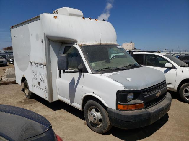 Photo 3 VIN: 1GBJG31KX81100263 - CHEVROLET EXPRESS 