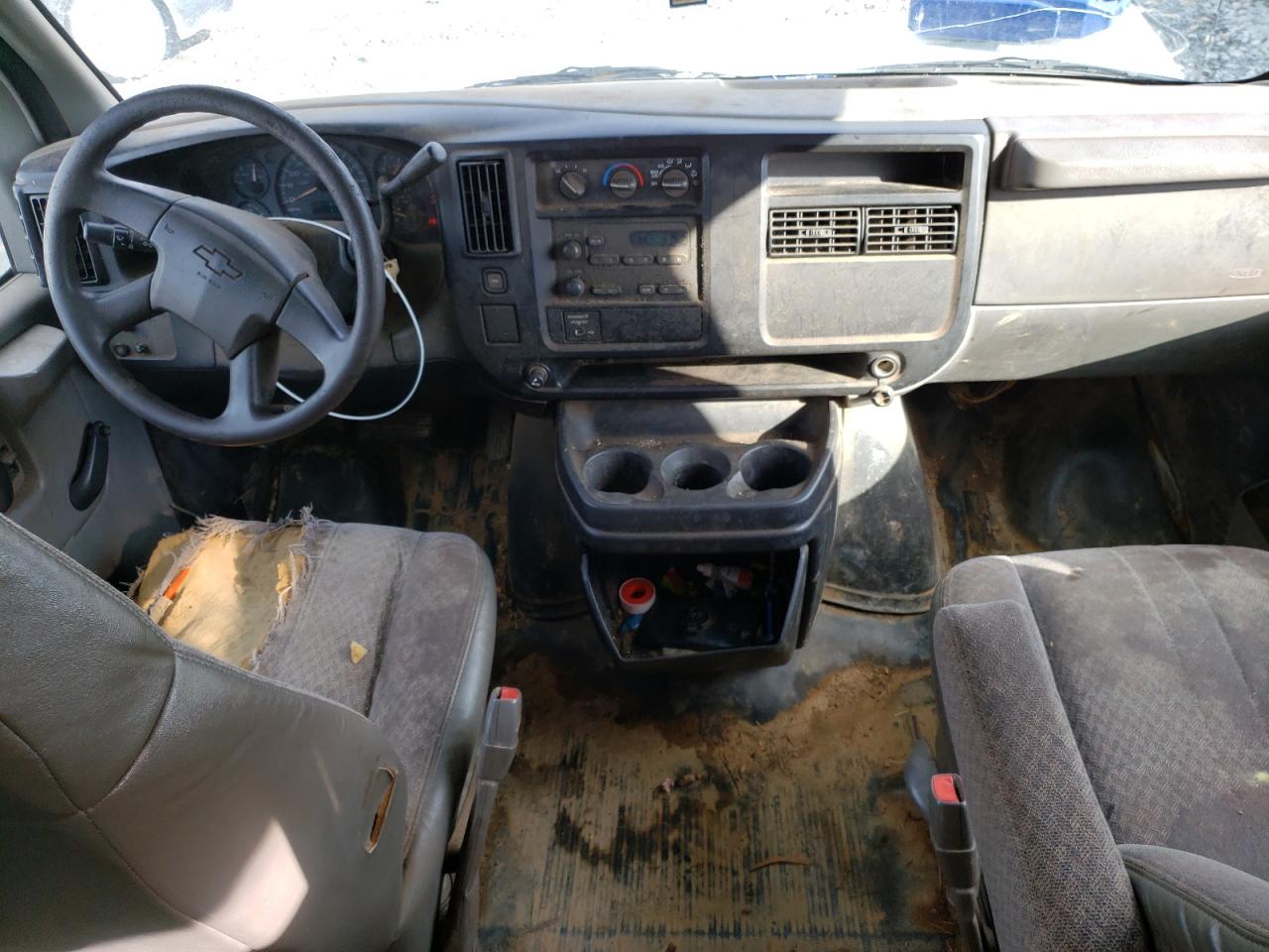 Photo 7 VIN: 1GBJG31U331223266 - CHEVROLET EXPRESS 