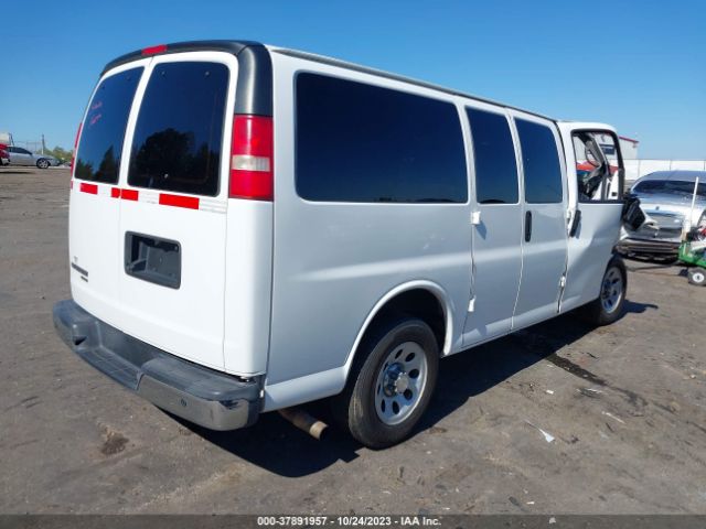 Photo 3 VIN: 1GBSGCF40E1147747 - CHEVROLET EXPRESS 1500 