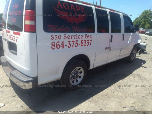 Photo 3 VIN: 1GBSGCF49B1175669 - CHEVROLET EXPRESS PASSENGER 