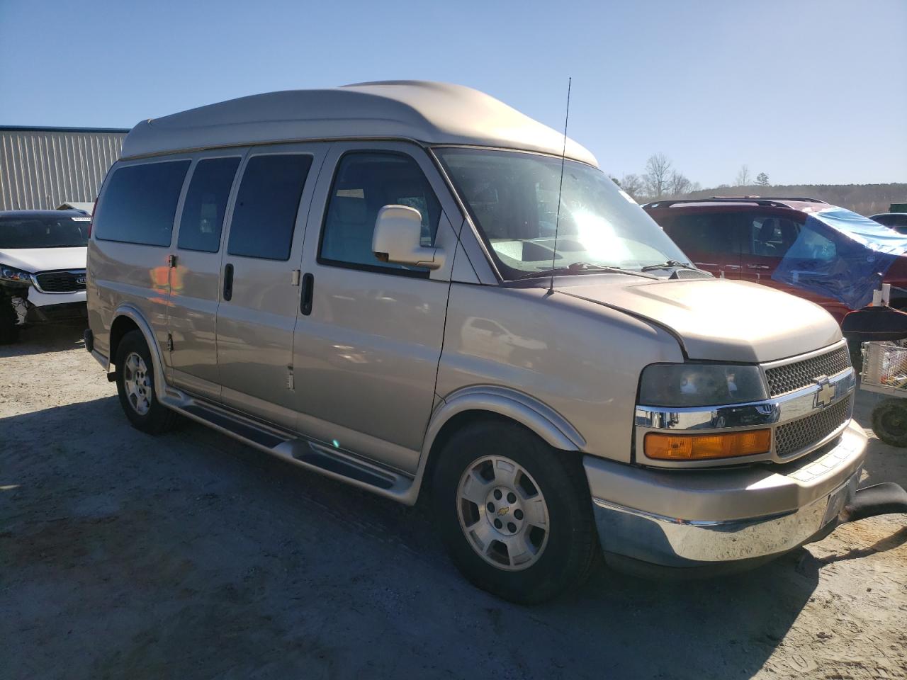 Photo 3 VIN: 1GBSGDC46C1179870 - CHEVROLET EXPRESS 