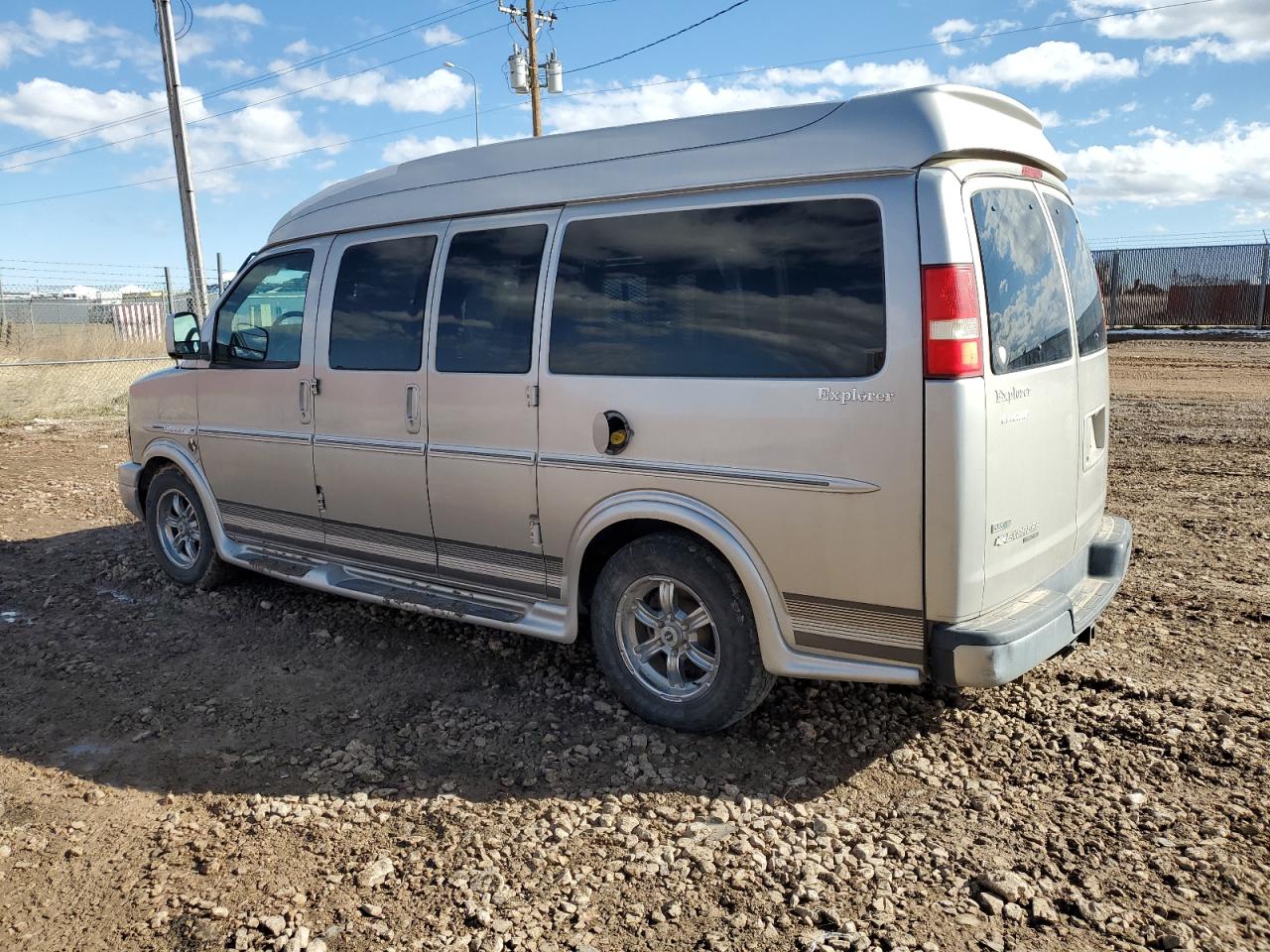 Photo 1 VIN: 1GBUGEB42A1118187 - CHEVROLET EXPRESS 