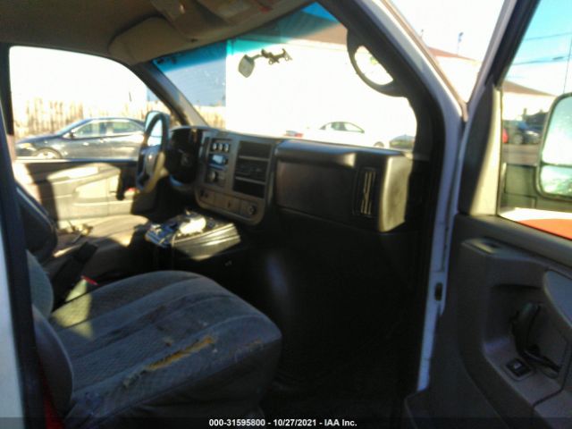 Photo 4 VIN: 1GBZGUCL1C1199336 - CHEVROLET EXPRESS CARGO VAN 