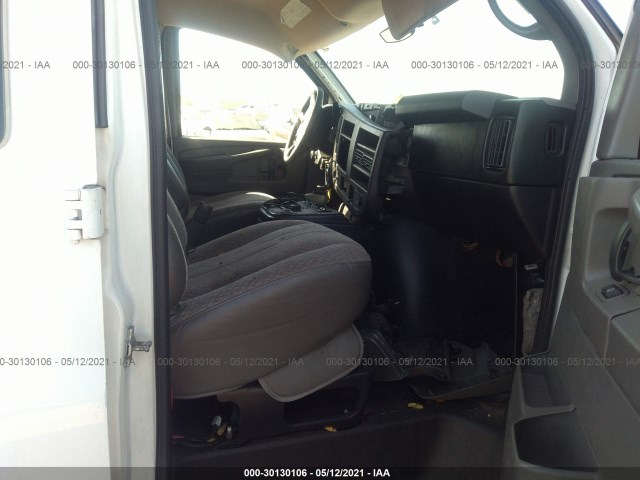 Photo 4 VIN: 1GBZGUCL3D1171085 - CHEVROLET EXPRESS CARGO VAN 