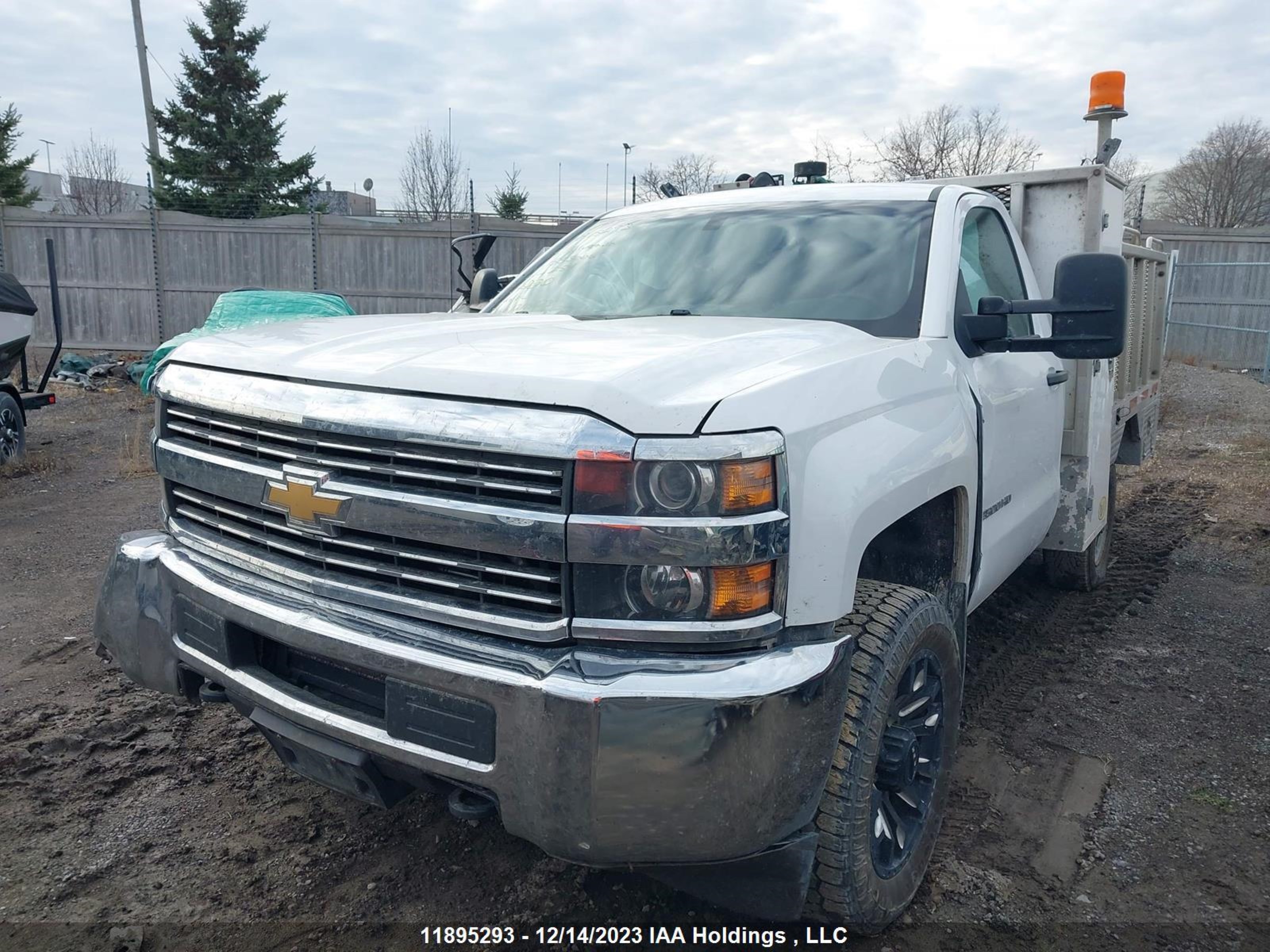 Photo 1 VIN: 1GC0CUEG0FZ555006 - CHEVROLET SILVERADO 