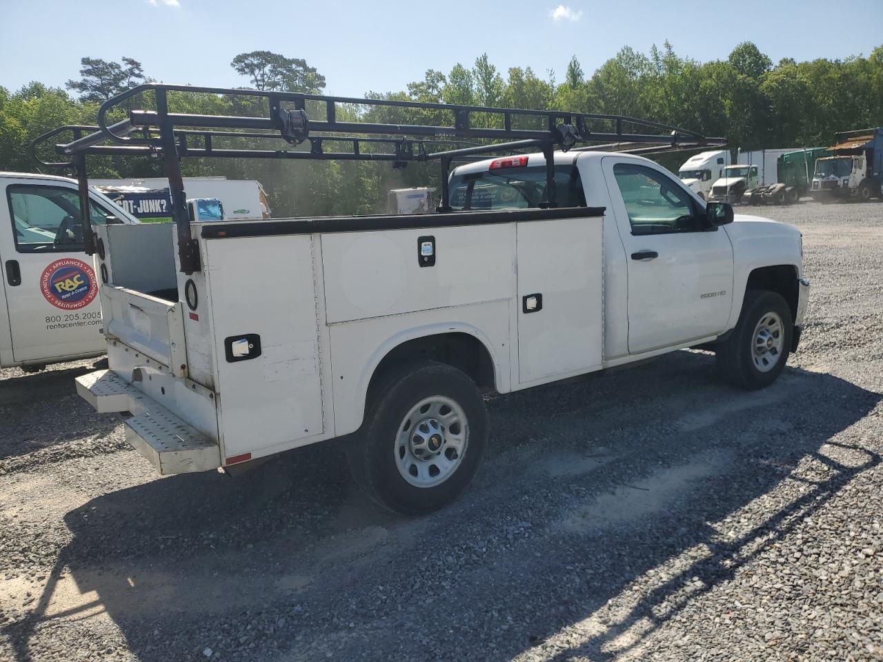 Photo 2 VIN: 1GC0CUEG2GZ325470 - CHEVROLET SILVERADO 