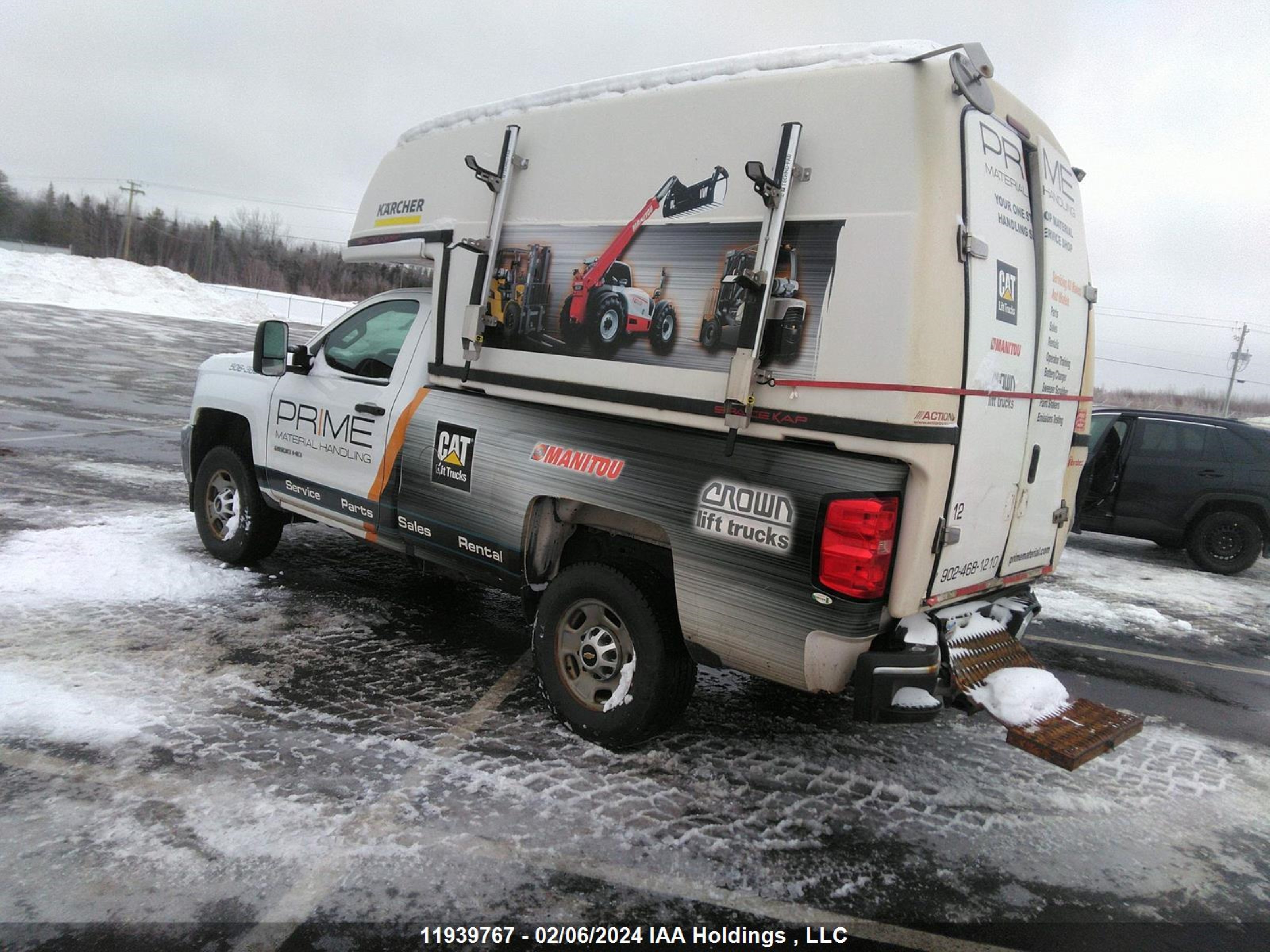 Photo 2 VIN: 1GC0CUEY3HZ215845 - CHEVROLET SILVERADO 