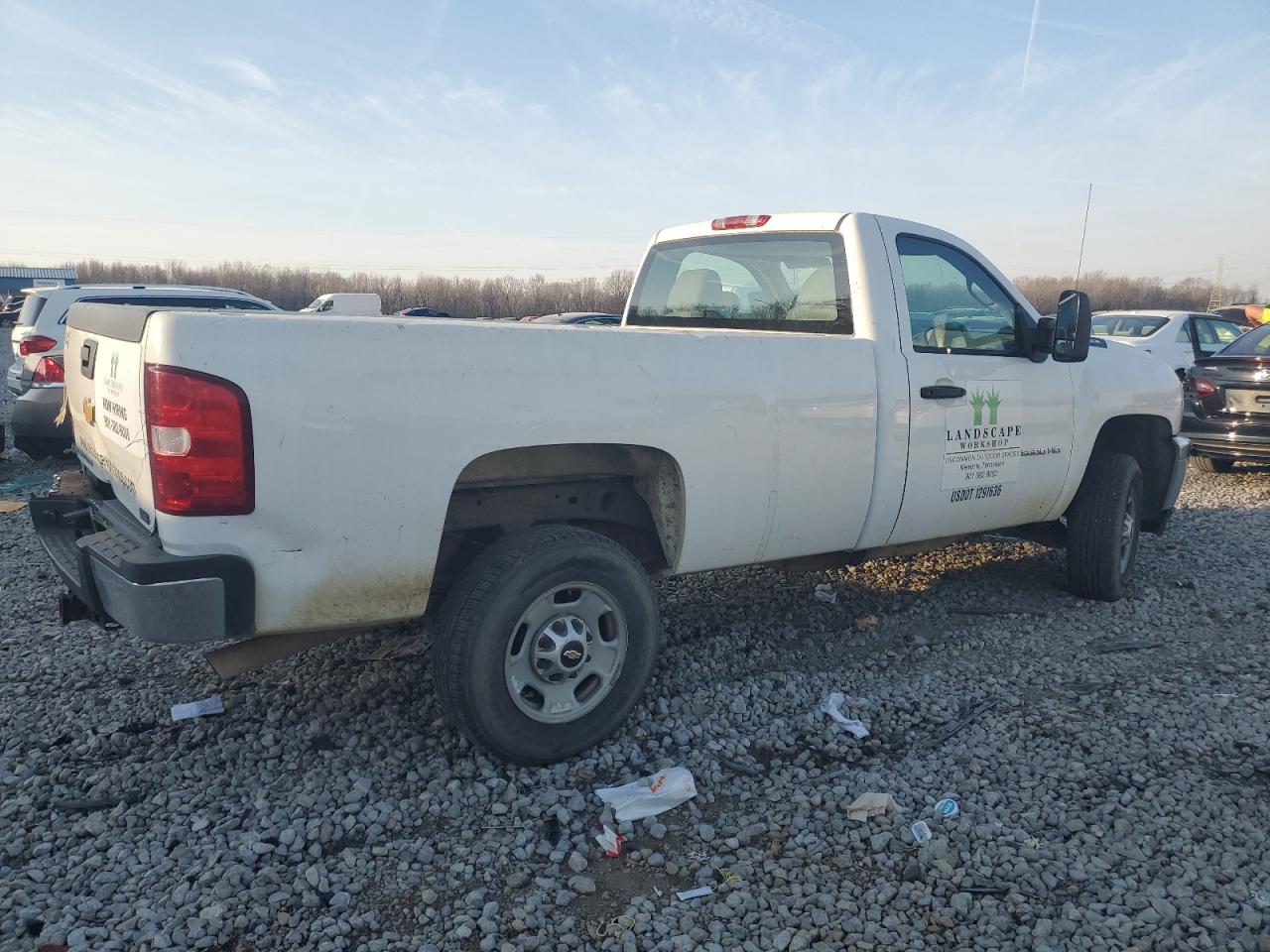 Photo 2 VIN: 1GC0CVCG6DF201692 - CHEVROLET SILVERADO 