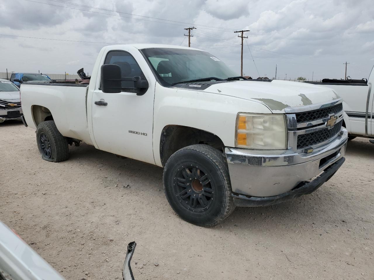 Photo 3 VIN: 1GC0CVCG8BF215574 - CHEVROLET SILVERADO 