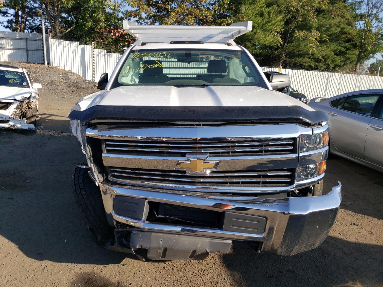 Photo 4 VIN: 1GC0KUEG2JZ227212 - CHEVROLET SILVERADO 