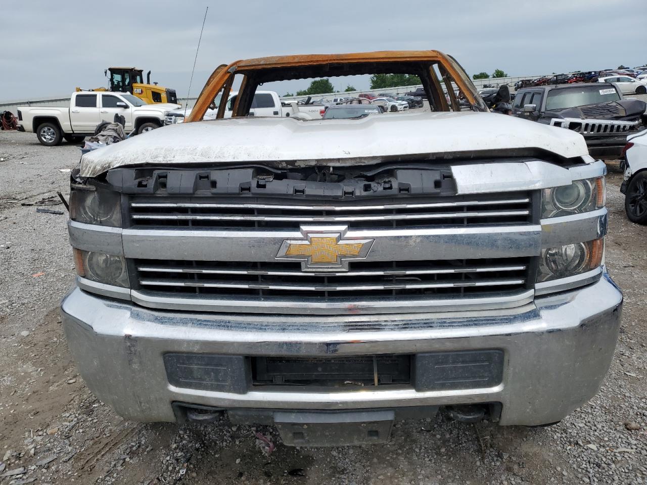 Photo 4 VIN: 1GC0KUEG6JZ222045 - CHEVROLET SILVERADO 