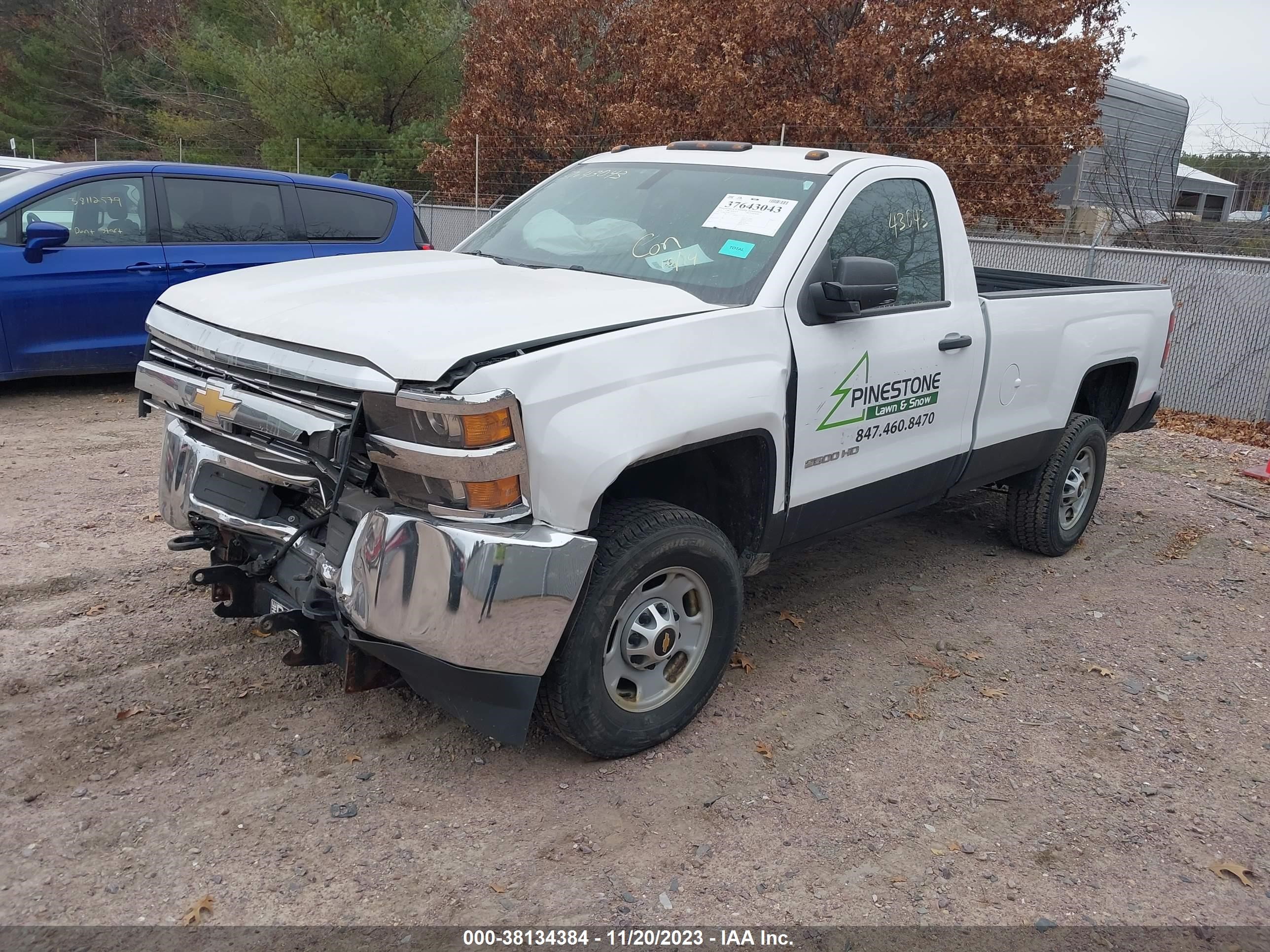 Photo 2 VIN: 1GC0KUEG8FZ141541 - CHEVROLET SILVERADO 