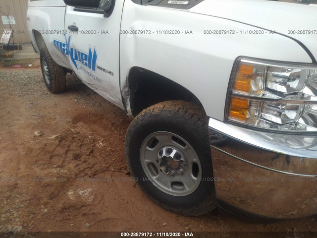 Photo 5 VIN: 1GC0KVCG7DF203180 - CHEVROLET SILVERADO 2500HD 