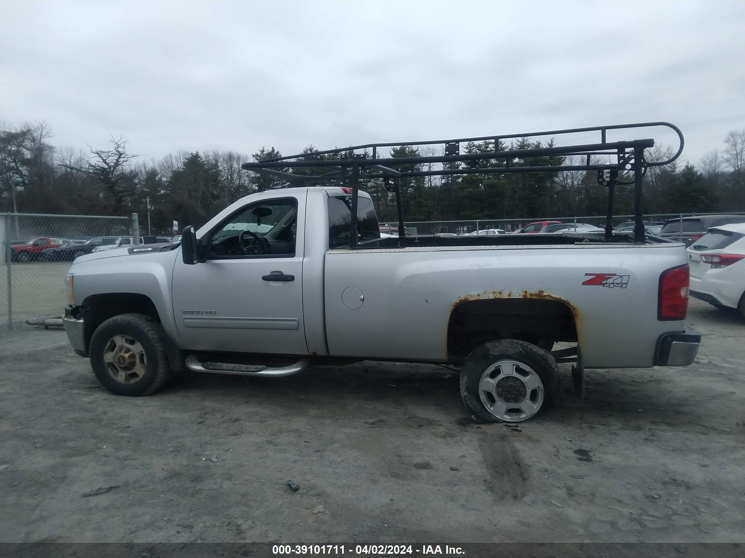 Photo 13 VIN: 1GC0KXCGXEF114250 - CHEVROLET SILVERADO 