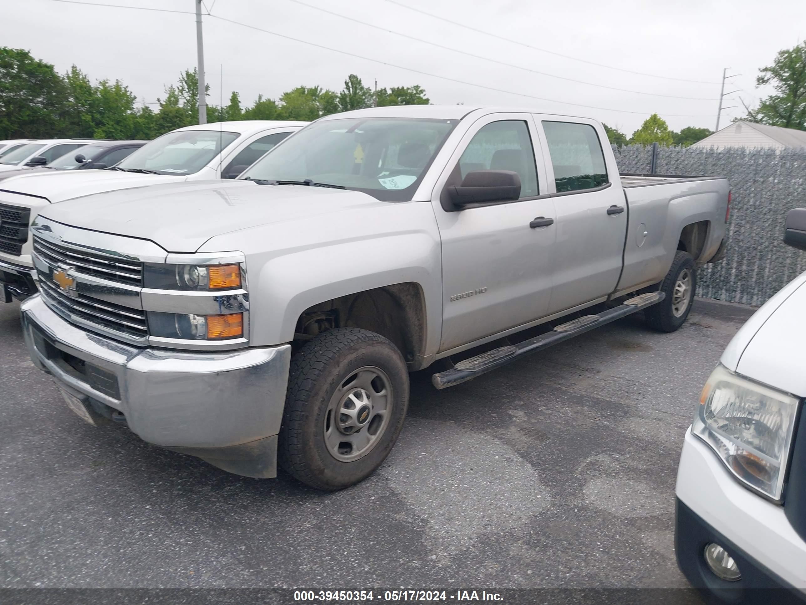 Photo 1 VIN: 1GC1CUEG6GF183551 - CHEVROLET SILVERADO 