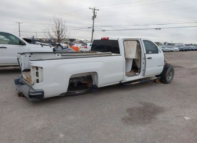 Photo 3 VIN: 1GC1CUEG6JF217849 - CHEVROLET SILVERADO 2500HD 