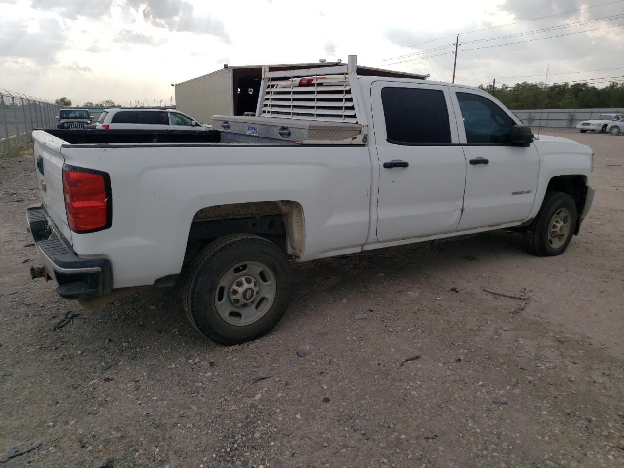 Photo 2 VIN: 1GC1CUEG7FF605115 - CHEVROLET SILVERADO 