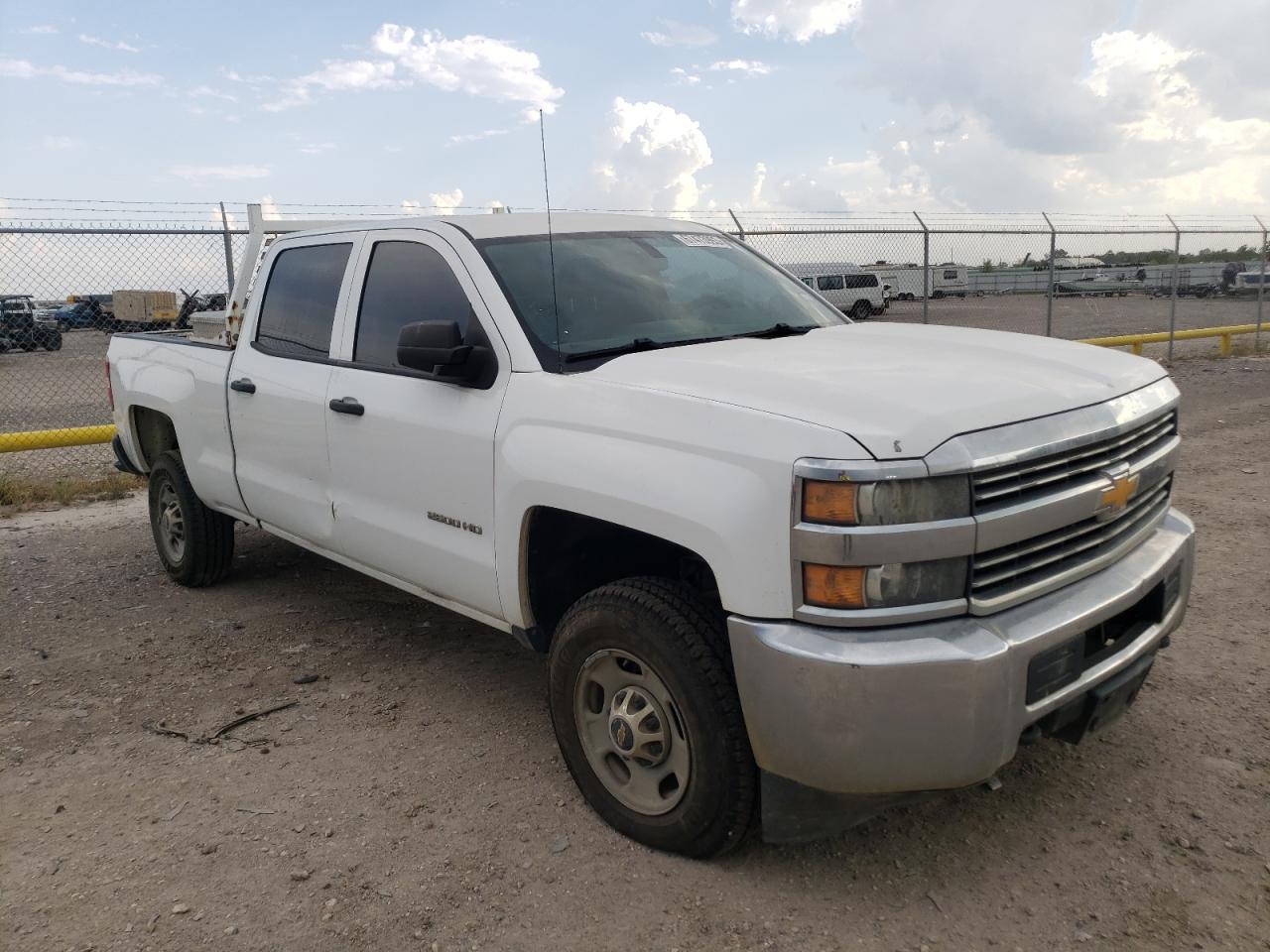 Photo 3 VIN: 1GC1CUEG7FF605115 - CHEVROLET SILVERADO 